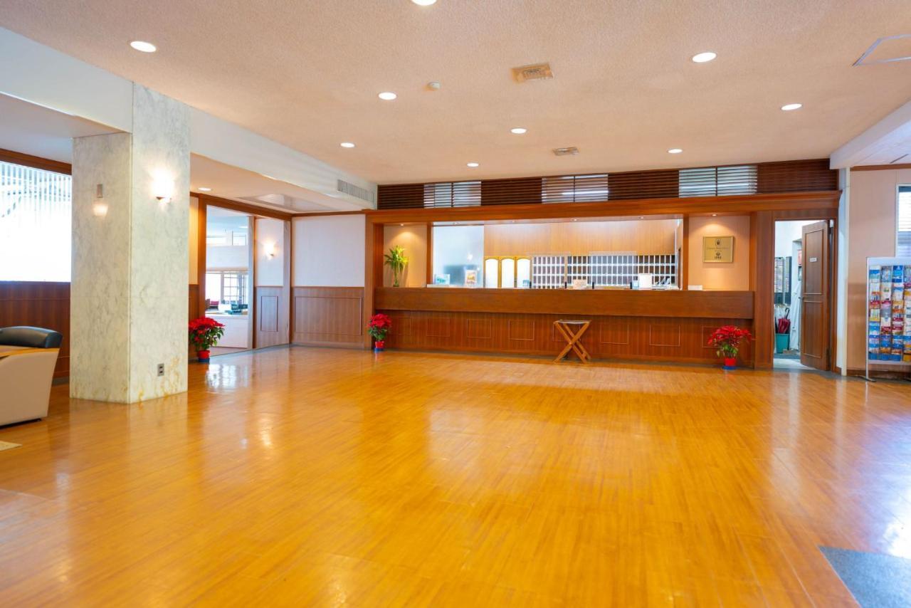 Motobu Green Park And Golf Course Bagian luar foto