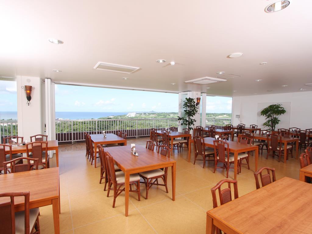 Motobu Green Park And Golf Course Bagian luar foto