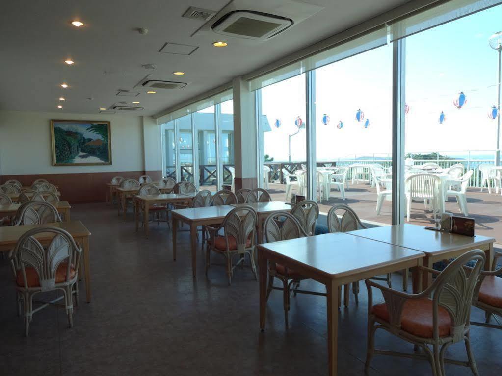 Motobu Green Park And Golf Course Bagian luar foto